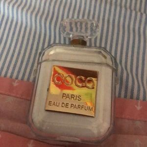 Meet your Posher, Eldana